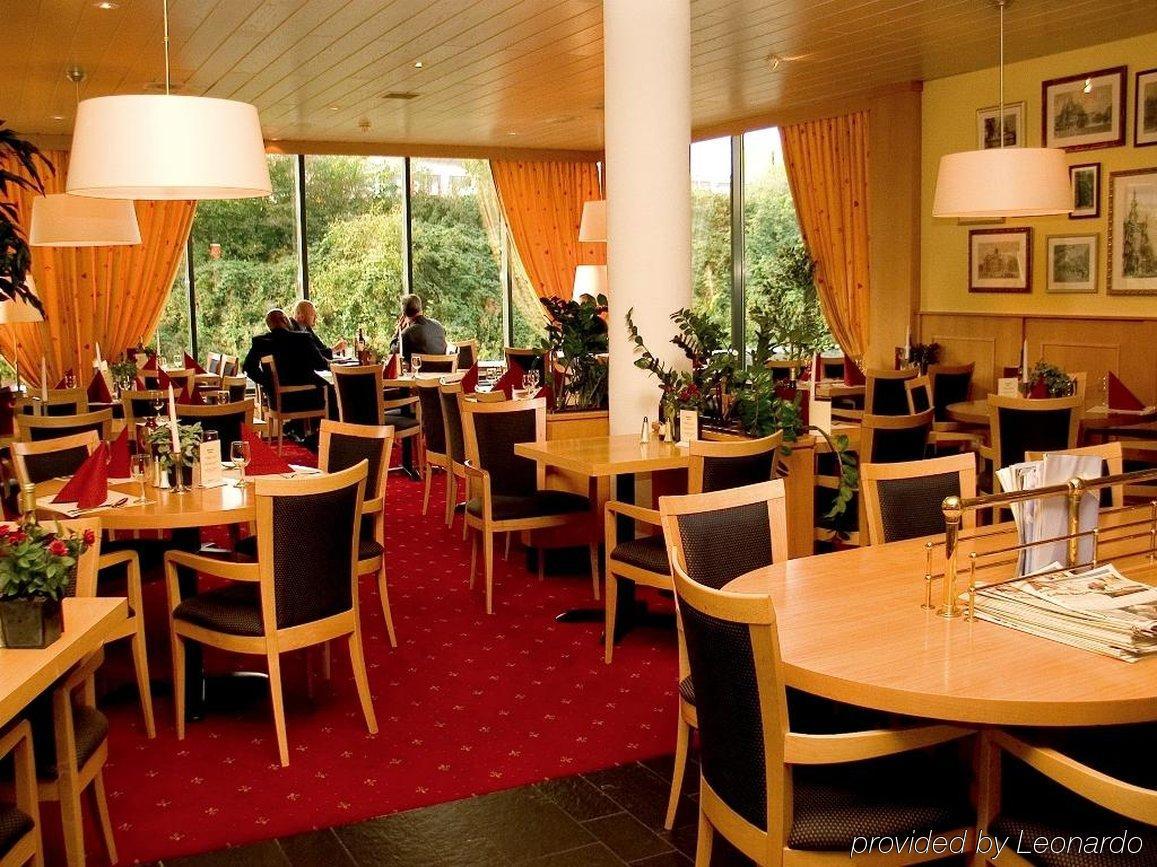 Bastion Hotel Χέερλεν Εστιατόριο φωτογραφία